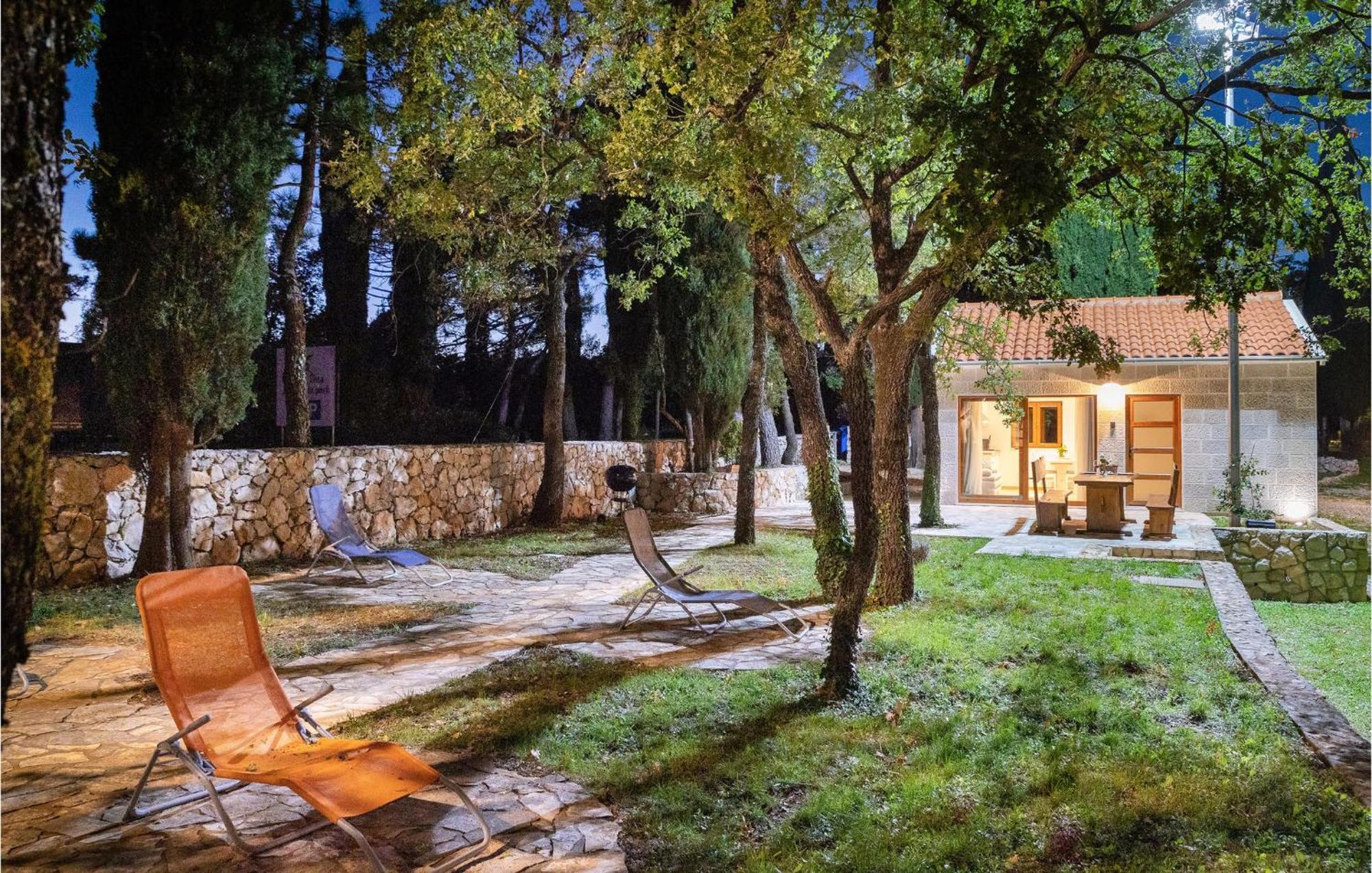 Gorgeous Home In Gruda With Outdoor Swimming Pool Zewnętrze zdjęcie