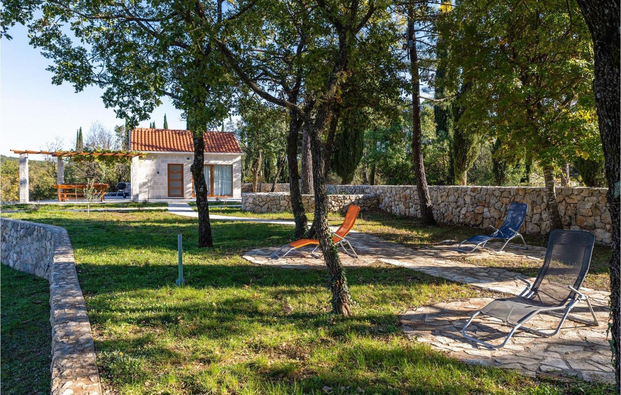 Gorgeous Home In Gruda With Outdoor Swimming Pool Zewnętrze zdjęcie
