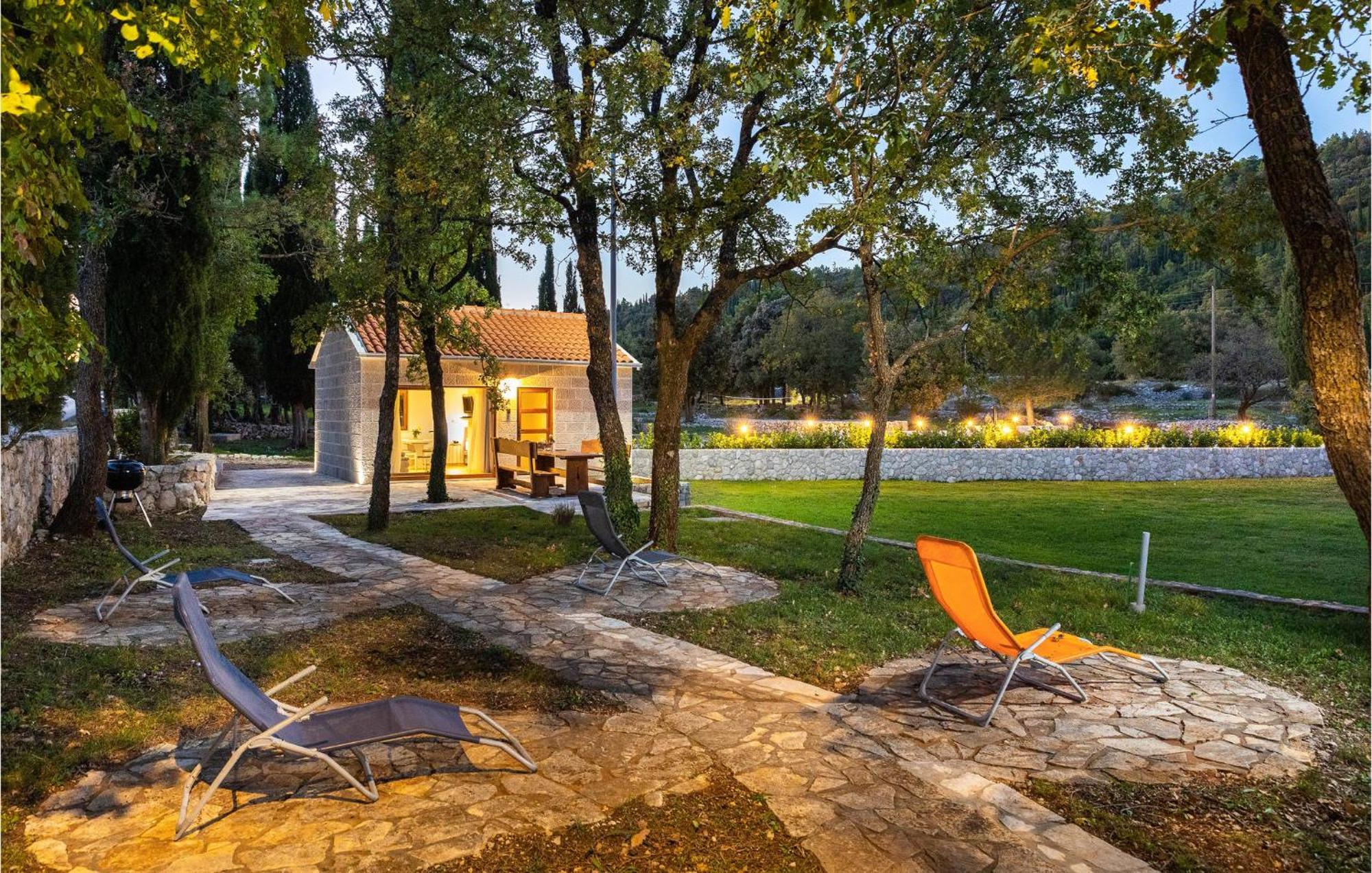 Gorgeous Home In Gruda With Outdoor Swimming Pool Zewnętrze zdjęcie